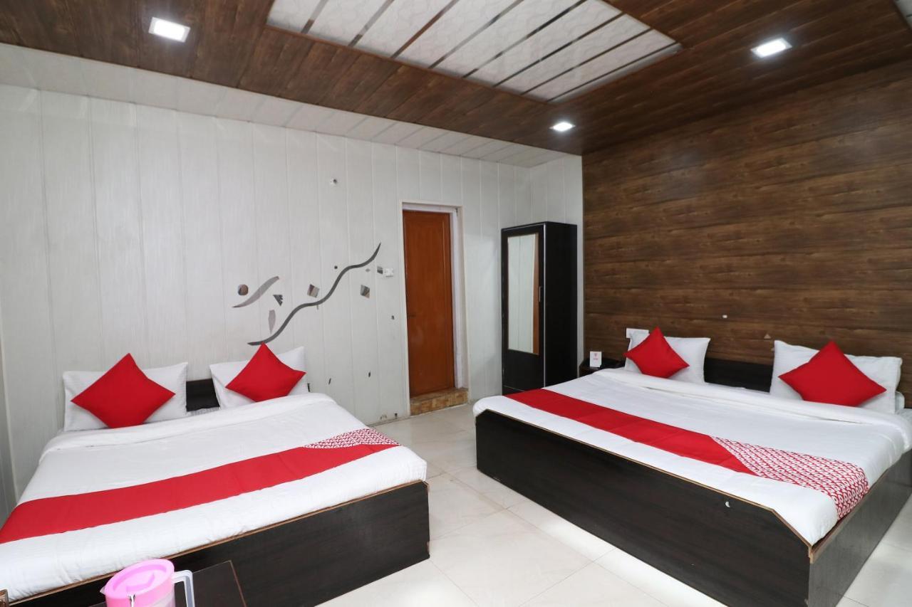 Hotel Neelam Raj Найнітал Екстер'єр фото