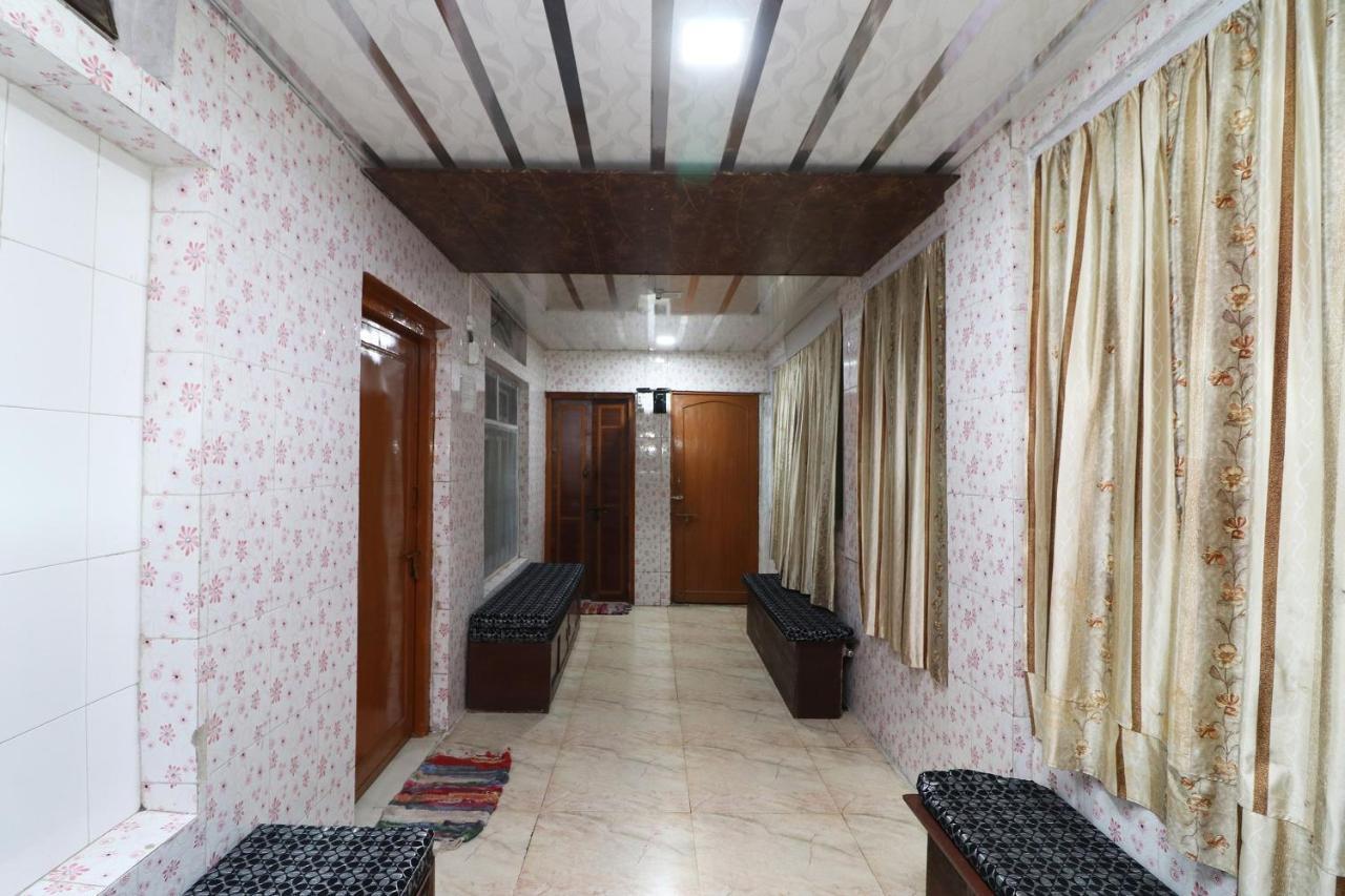 Hotel Neelam Raj Найнітал Екстер'єр фото